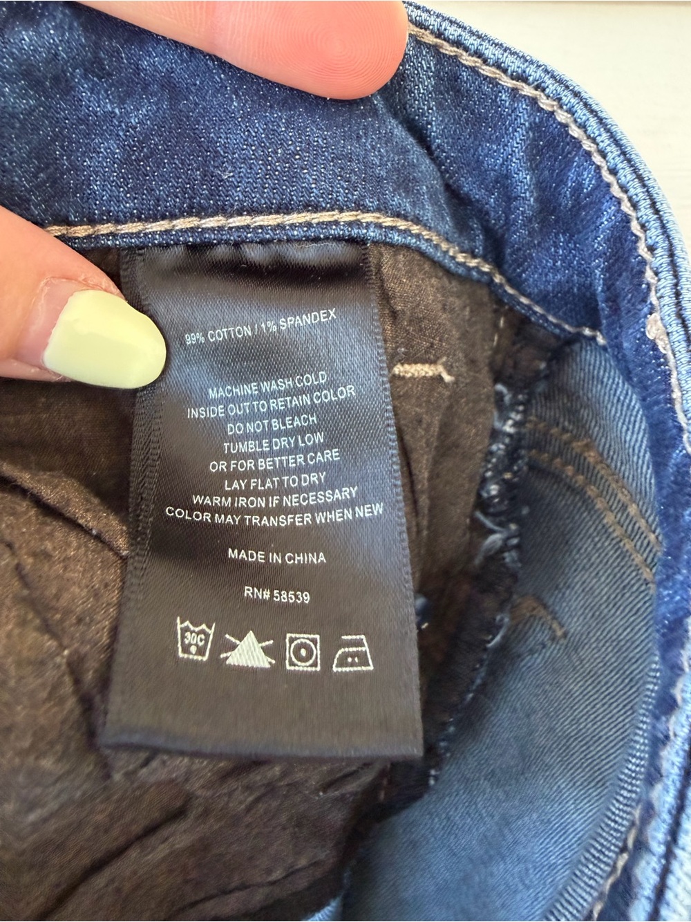 Kut from the Kloth Dark Blue Skinny Jeans with Distressed Knee - Picture 5 of 6
